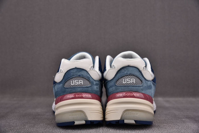 NEW BALANCE 992  NB000004