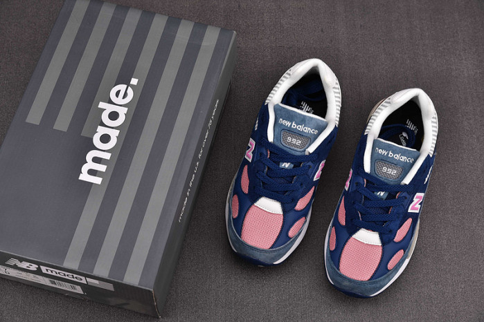 NEW BALANCE 992  NB000004