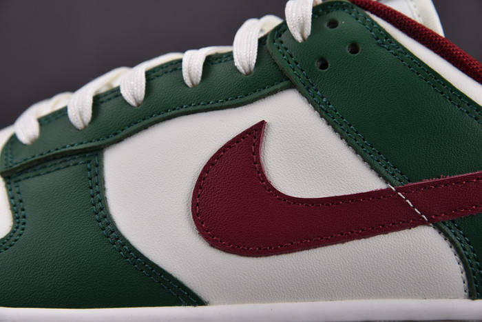Nike Dunk Low "Gorge Green" FB7160-161