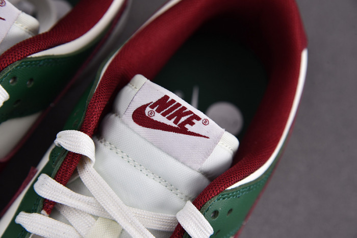 Nike Dunk Low "Gorge Green" FB7160-161
