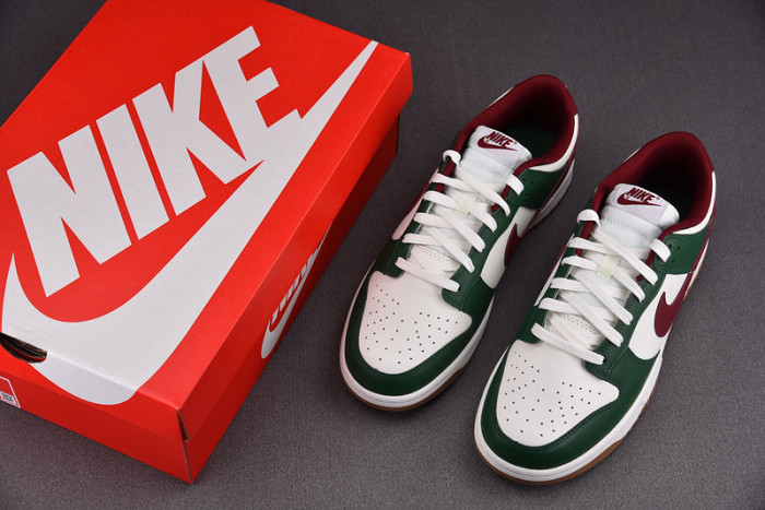 Nike Dunk Low "Gorge Green" FB7160-161