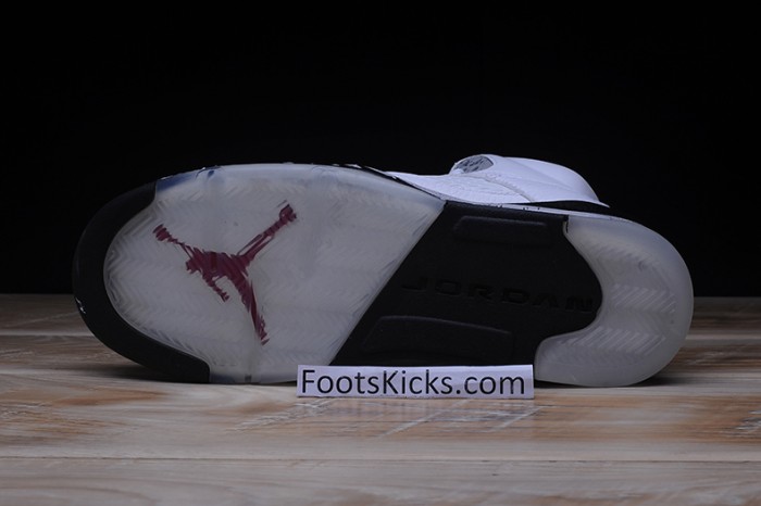 AIR JORDAN 5 RETRO "WHITE CEMENT" mens 136027-104