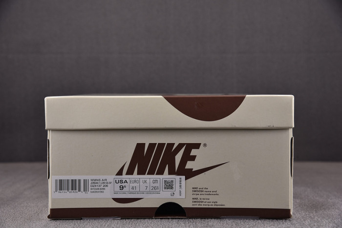 Travis Scott x Air Jordan 1 Low OG Velvet Brown DM7866-212
