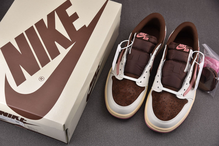 Travis Scott x Air Jordan 1 Low OG Velvet Brown DM7866-212