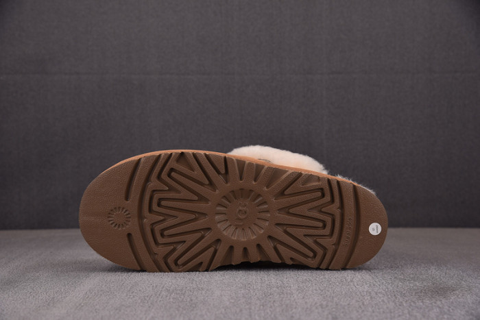 UGG SANDALS 3