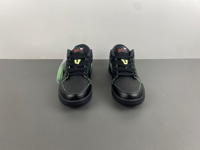 Air Jordan 1 Low "Black Cat Mascot" HM3690-001