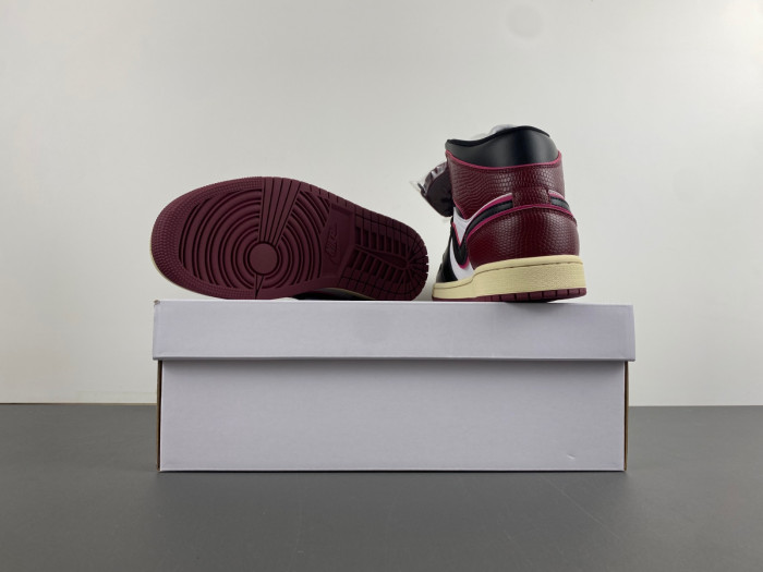 Air Jordan 1 Mid SE Bordeaux FQ7818-101