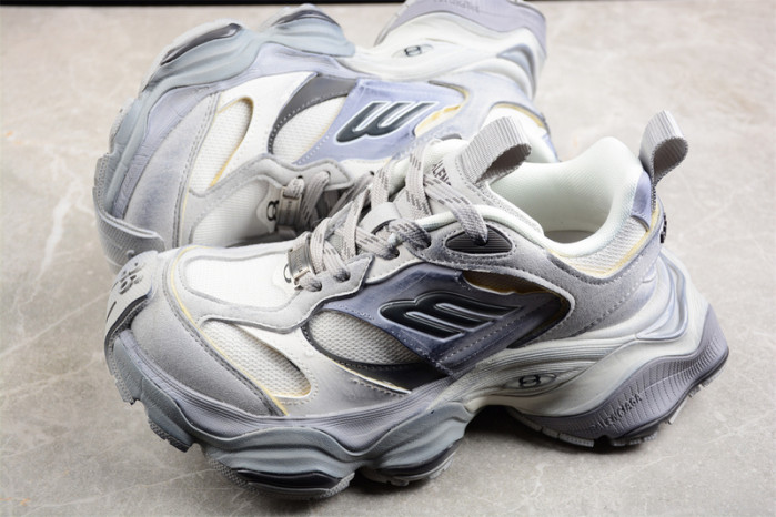 SNEAKER CARGO