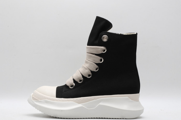 Rick Owe* R000060