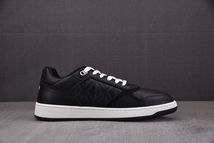 DIO* SNEAKERS B27 T0000-023