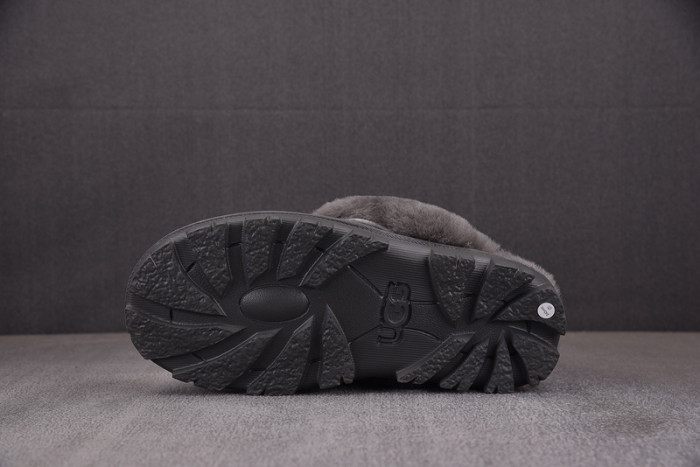UGG SANDALS 4