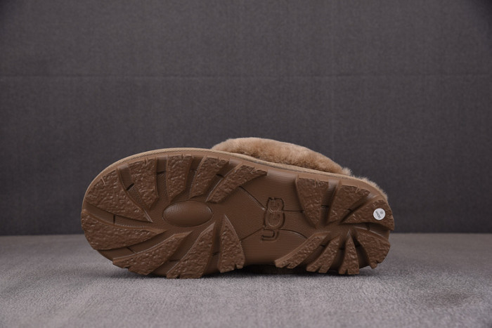 UGG SANDALS 5