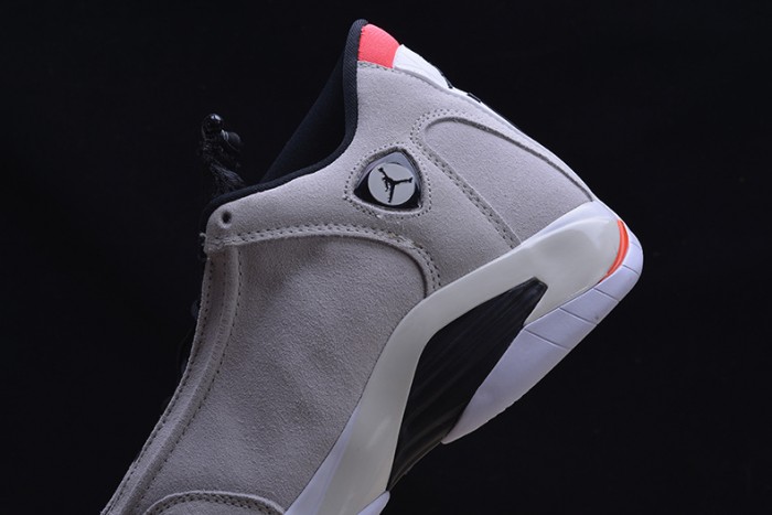 AIR JORDAN 14 RETRO "DESERT SAND" black/ white  487471-021
