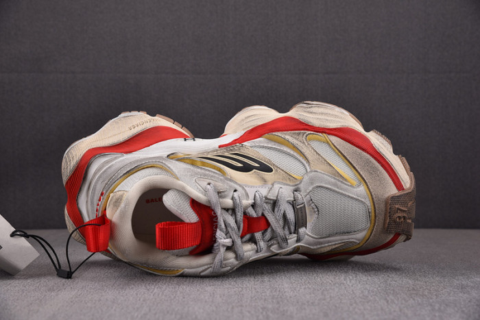 SNEAKER CARGO