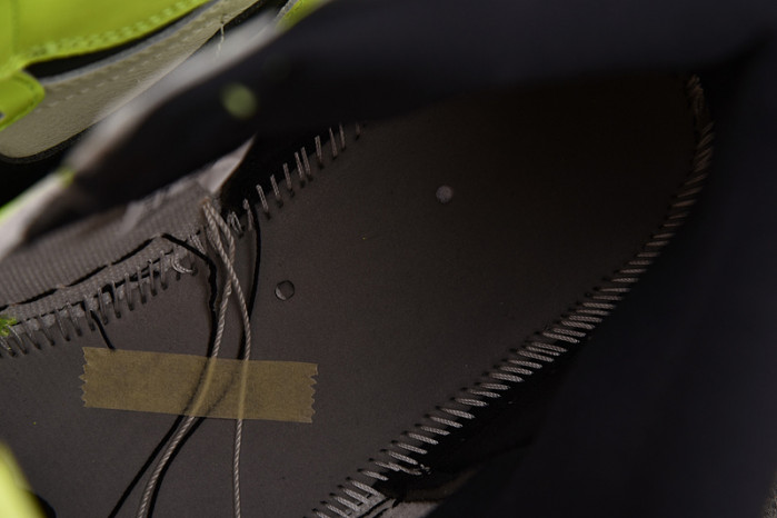 AIR JORDAN 1 HIGH OG "VOLT" 555088-702