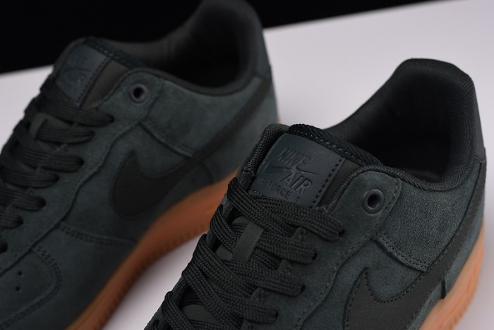 Nike Air Force 1 ´07 LV8 Suede  Outdoor Green Brand  AA1117-300