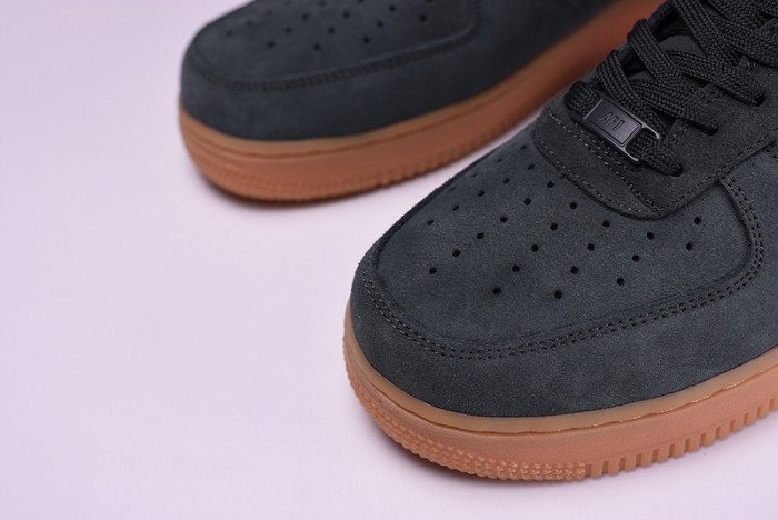 Nike Air Force 1 ´07 LV8 Suede  Outdoor Green Brand  AA1117-300