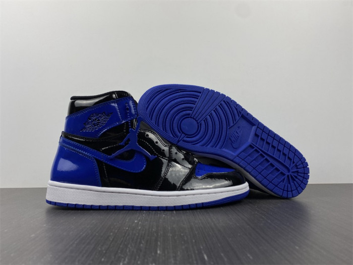 AIR JORDAN 1 HIGH OG 