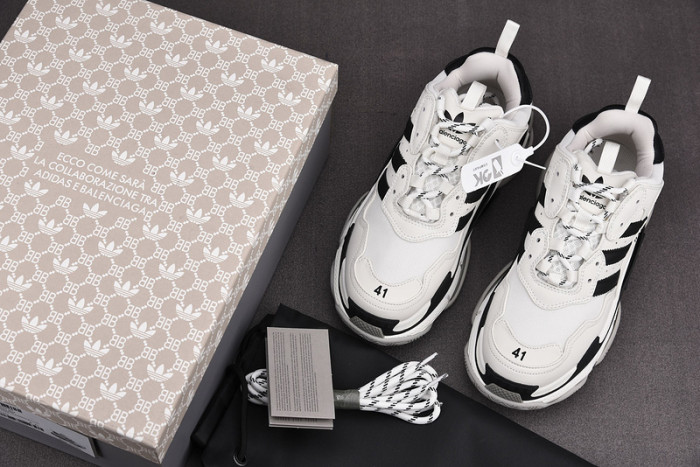 TRIPLES TRAINER SNEAKERS 2000045