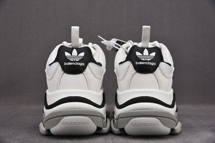 TRIPLES TRAINER SNEAKERS 2000045