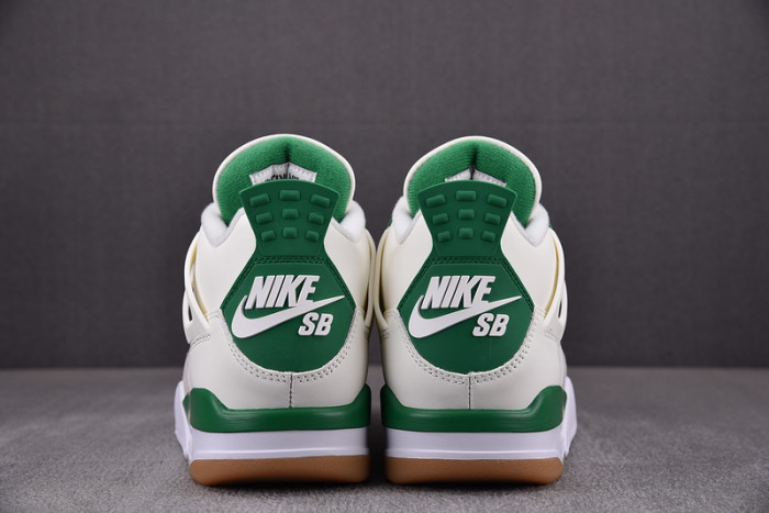 AIR JORDAN 4 RETRO SB PINE GREEN DR5415-103