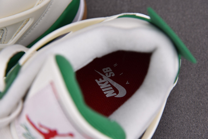 AIR JORDAN 4 RETRO SB PINE GREEN DR5415-103