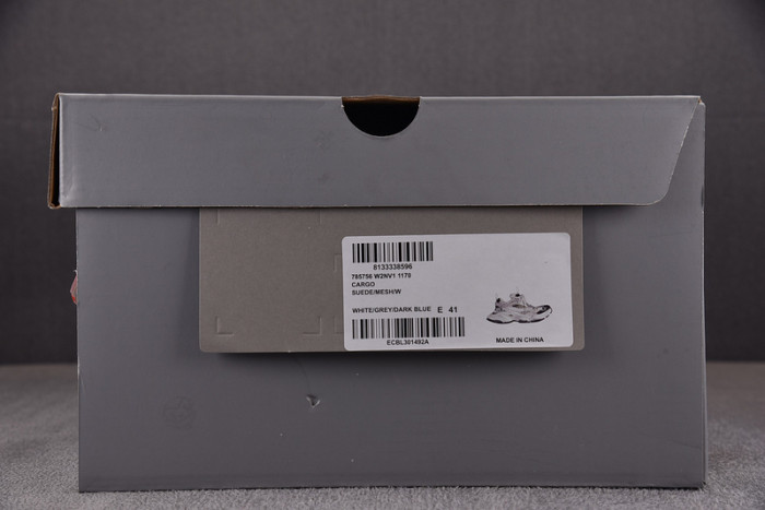 SNEAKER CARGO