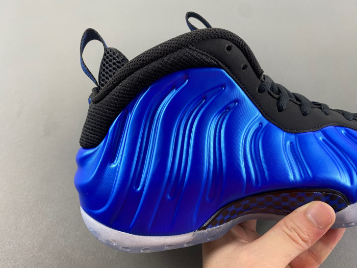 Nike Air Foamposite One "Metallic Copper" FZ9902-001