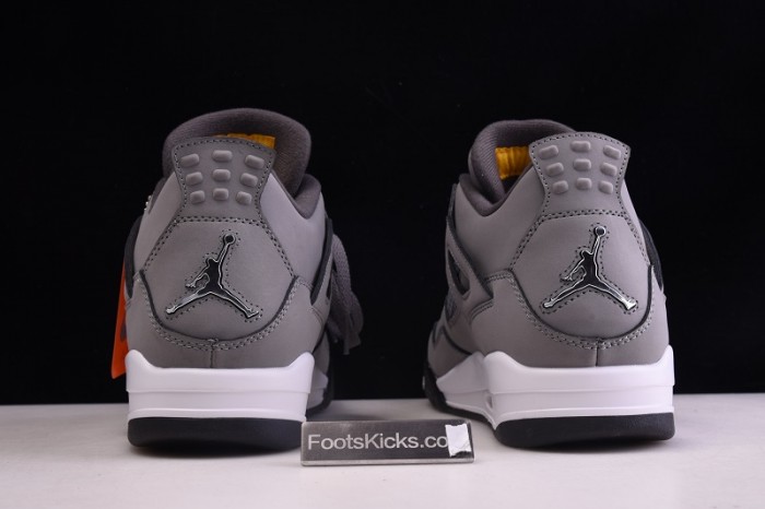 Air Jordan 4 
