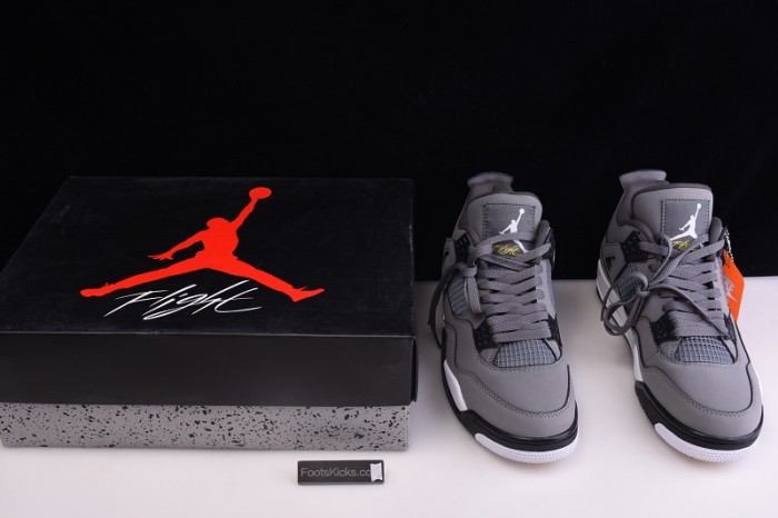 Air Jordan 4 