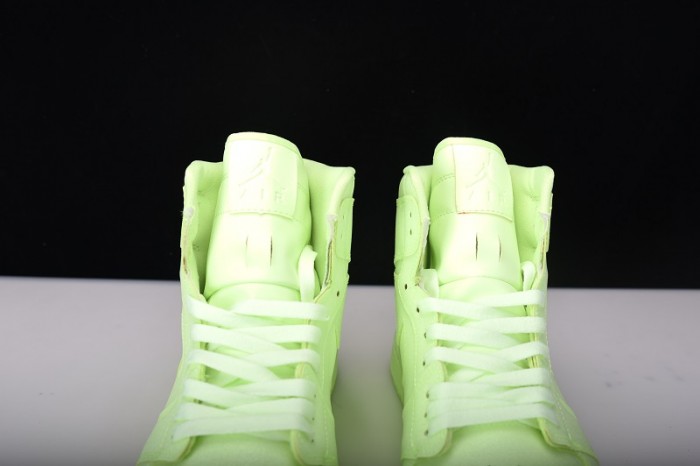 Air Jordan 1 Retro High Barely Volt  AH7389-700