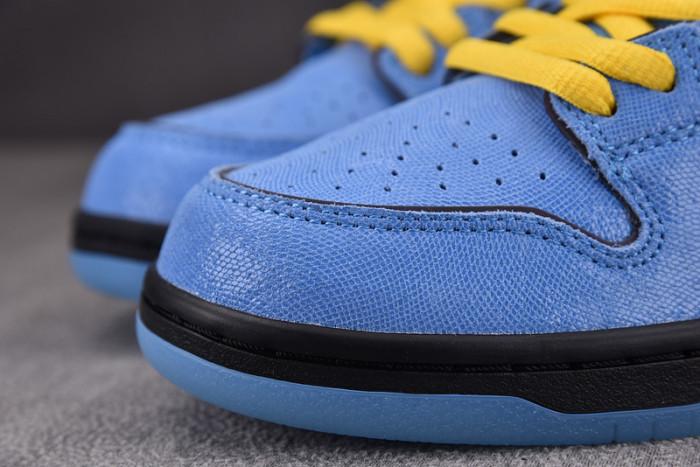 THE POWERPUFF GIRLS X NIKE SB DUNK LOW BUBBLES FZ8320-400