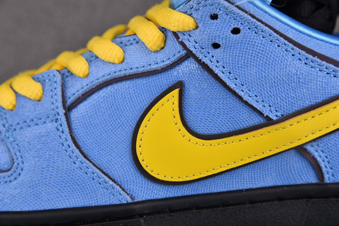 THE POWERPUFF GIRLS X NIKE SB DUNK LOW BUBBLES FZ8320-400