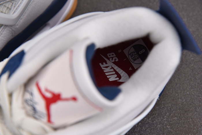 Air Jordan 4 Retro SB Navy DR5415-100
