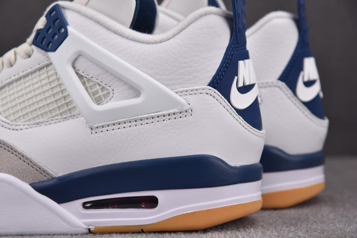 Air Jordan 4 Retro SB Navy DR5415-100