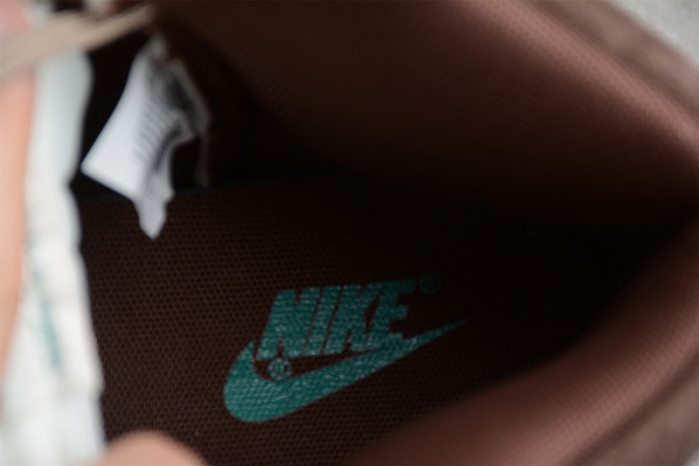 NIKE DUNK HIGH LIGHT CHOCOLATE DH5348-100