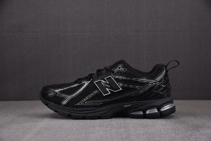 NEW BALANCE 1906R NB000038