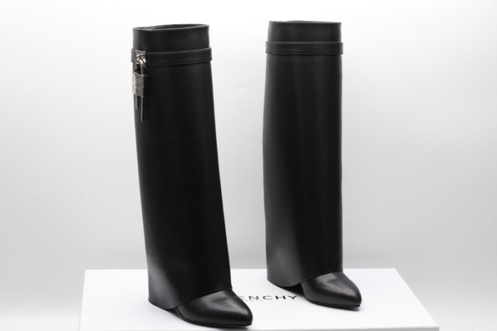GIVENCHY LEATHER BOOTS GC000005