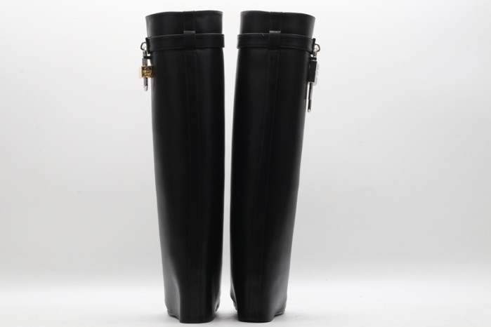 GIVENCHY LEATHER BOOTS GC000005