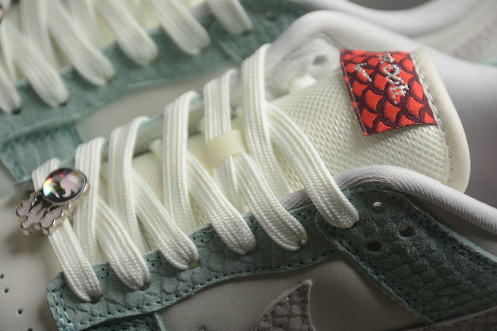 Nike Dunk Low LX Year of the Dragon FZ5065-111