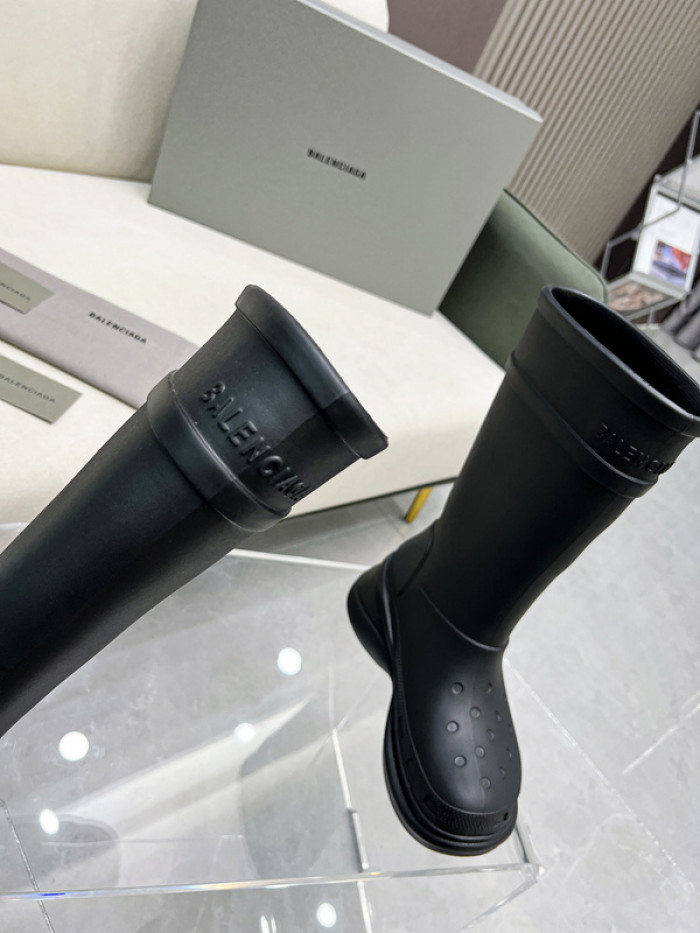 BALENCIAG*  CROCS BOOT  5000094