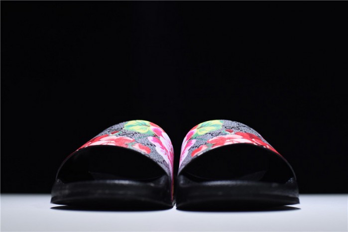Gucc* Sandal4