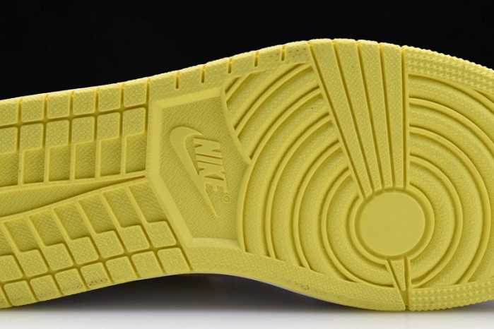 Air Jordan 1 First Class Flight 555088-170