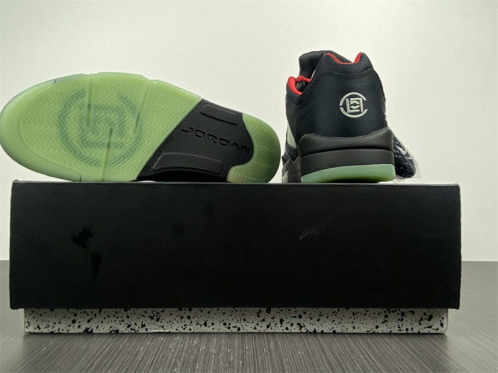 AIR JORDAN RETRO 5 “ANTHRACITE” DM4640-036