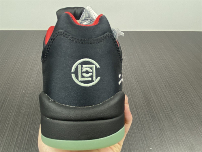 AIR JORDAN RETRO 5 “ANTHRACITE” DM4640-036
