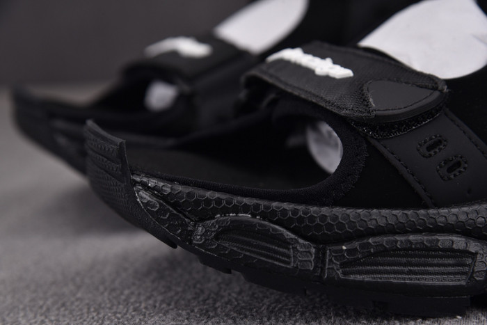 BALENCIAG* SANDAL 47