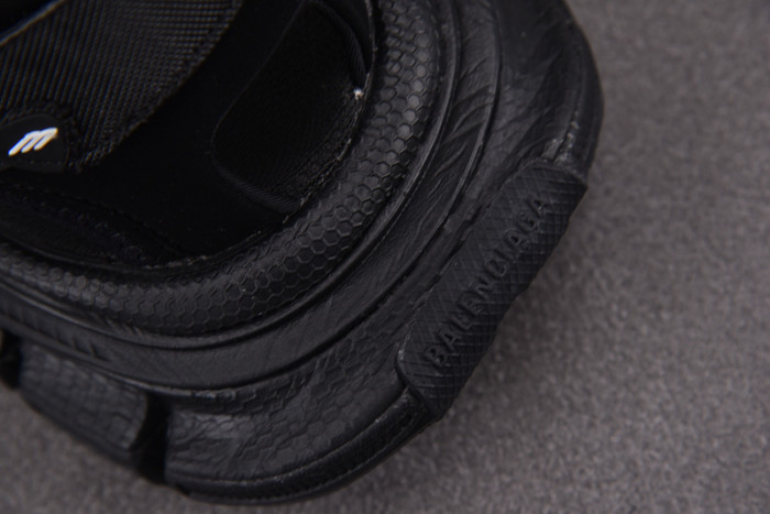 BALENCIAG* SANDAL 47