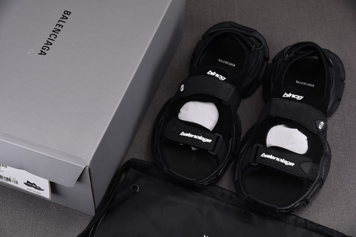 BALENCIAG* SANDAL 47