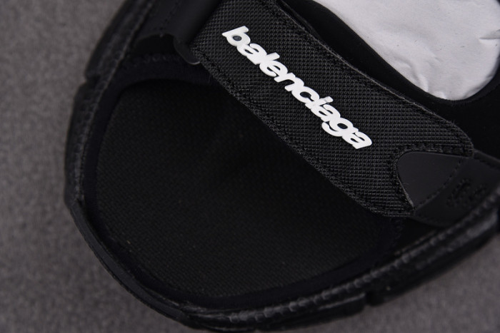 BALENCIAG* SANDAL 47