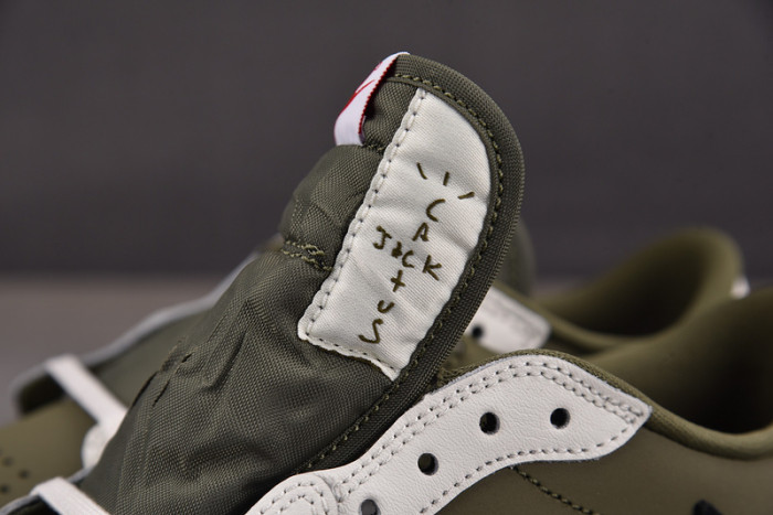 Kids Air Jordan 1 Retro Low OG SP Travis Scott Medium Olive DO5442-200